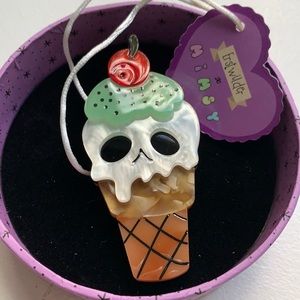 NWT Erstwilder I-SCREAM (glow in the dark)